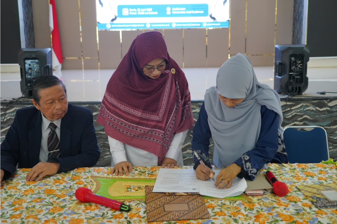 Penandatangan Kontrak Dosen Penerima Hibah