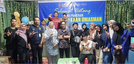 Keseruan Mahasiswa dan Staf